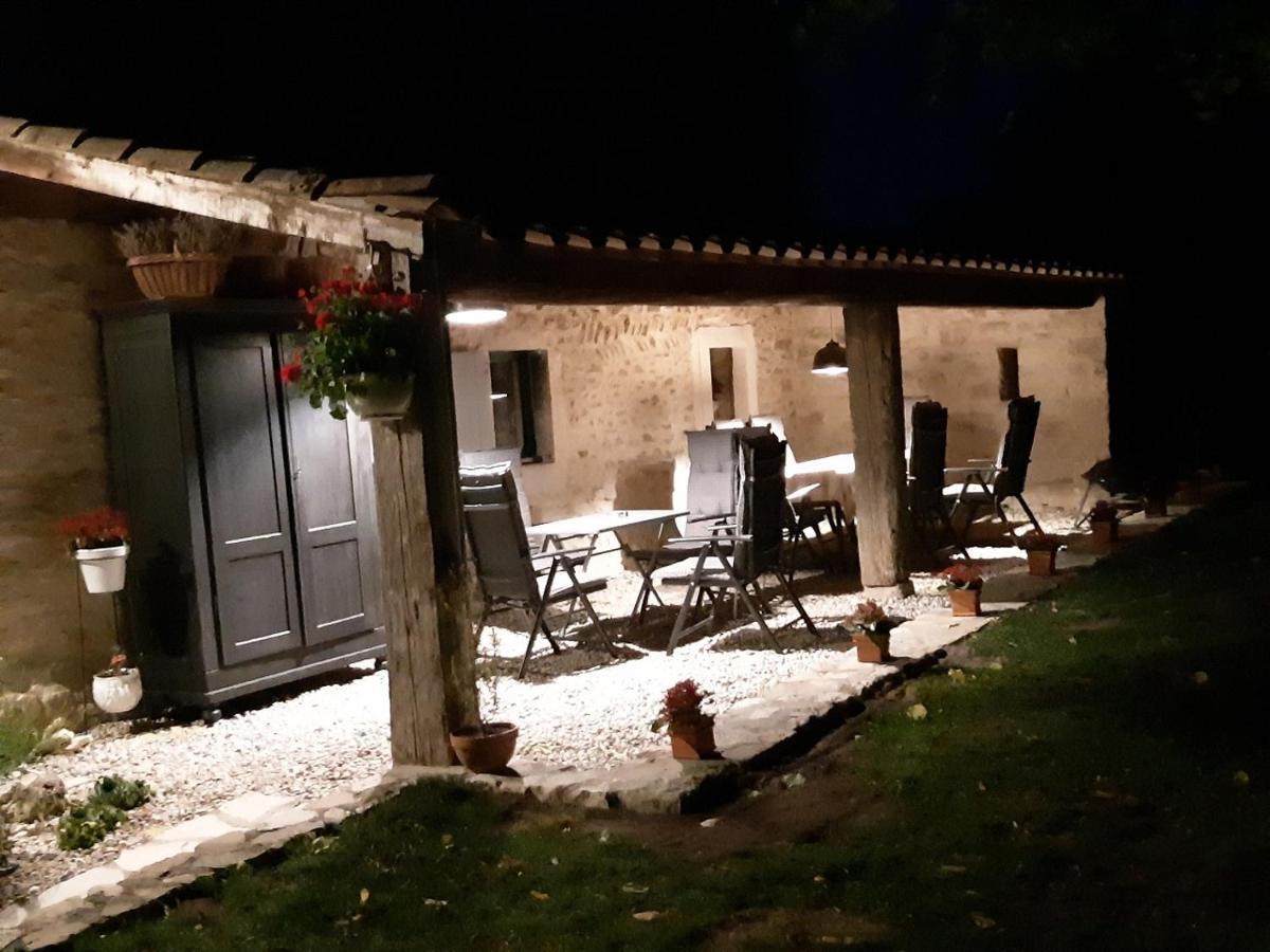 Апартаменты Chez Elles Portes-en-Valdaine Экстерьер фото